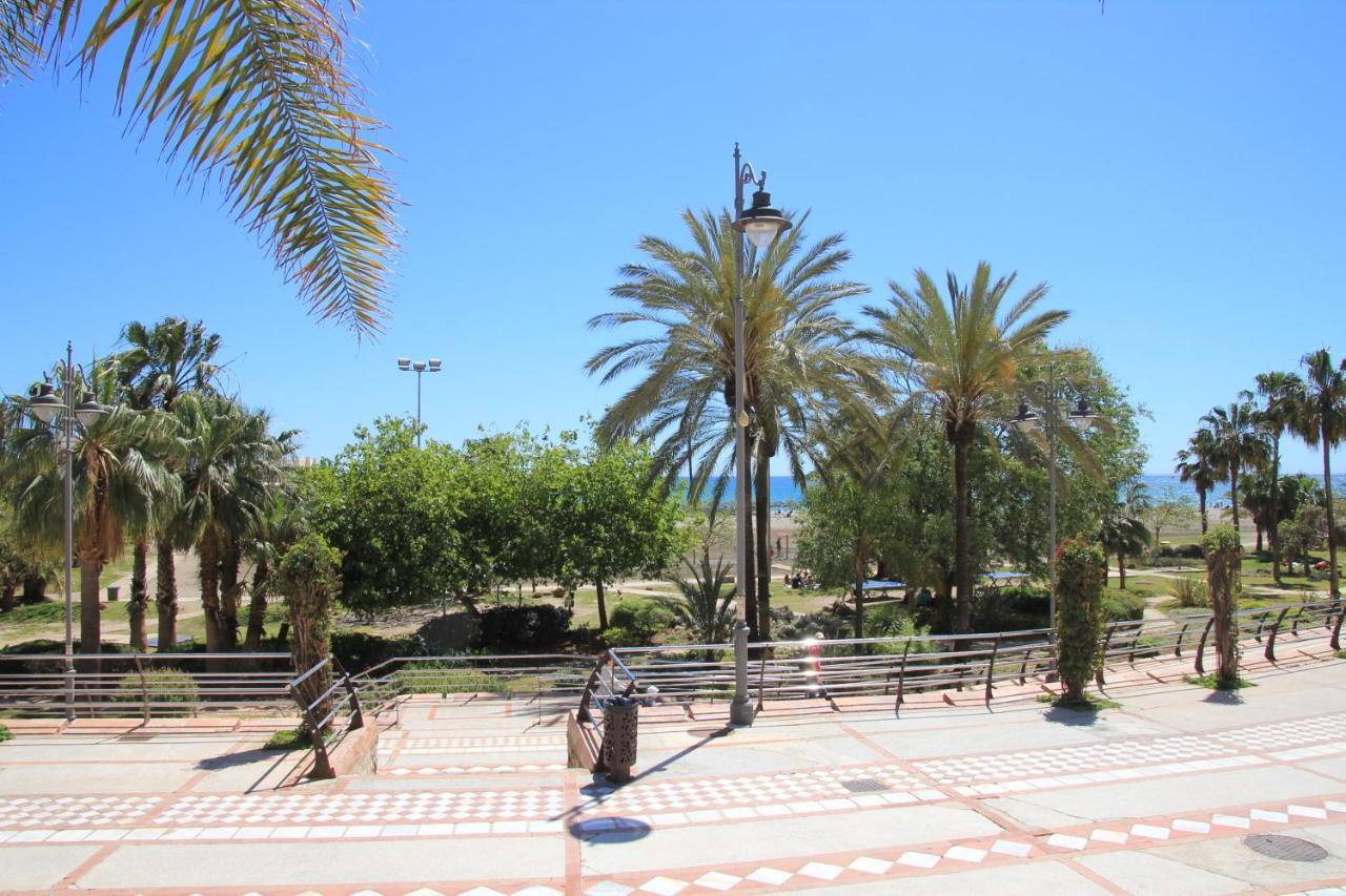 Tamarindos 30M De La Plage Apartment Benalmadena Luaran gambar